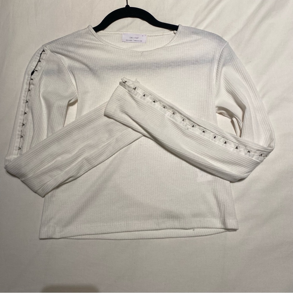Oak and fort ribbed long sleeve with clasps